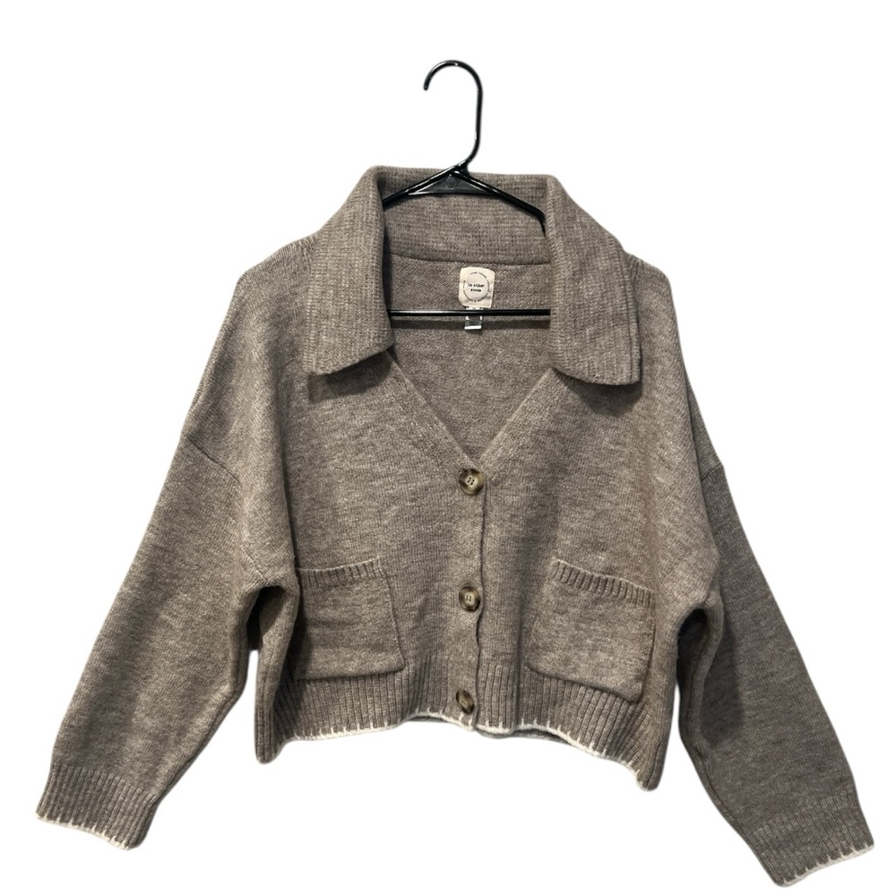 River Island button-front collard cropped cardigan pockets taupe size medium